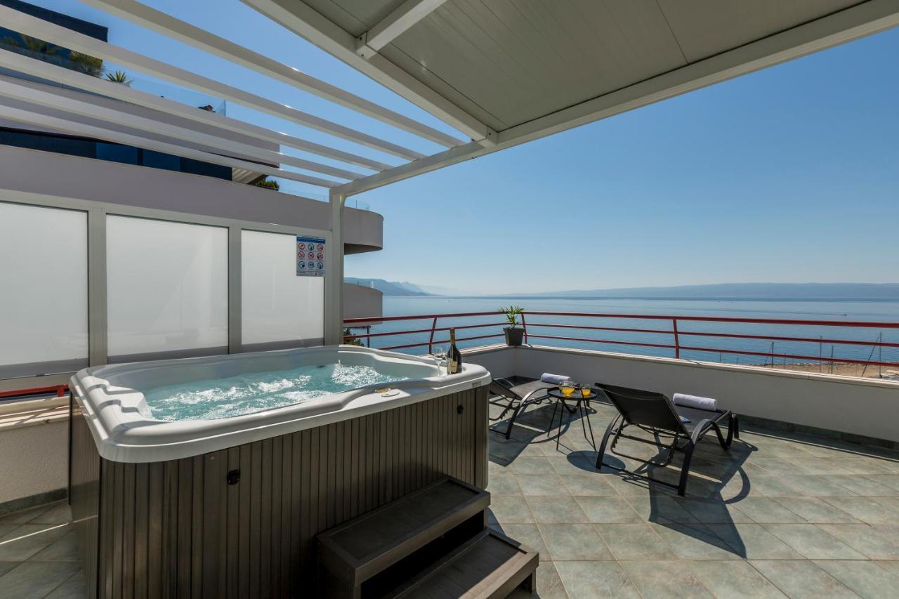 Ferienwohnung Seaside Penthouse With Hot Tub Sky Living Split Exterior foto