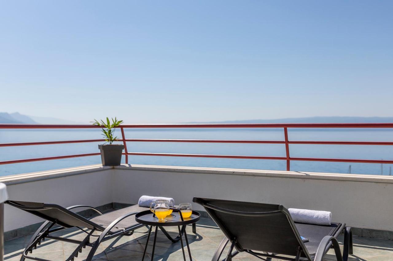 Ferienwohnung Seaside Penthouse With Hot Tub Sky Living Split Exterior foto